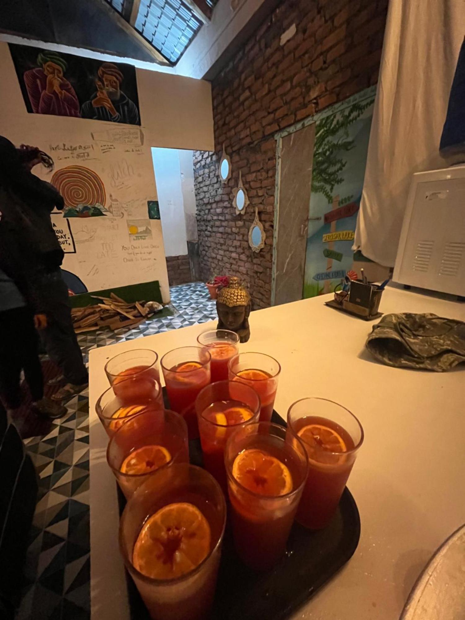 Thepahadians Food & Stay Jibhi Eksteriør bilde